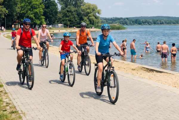 Aktiv und schmerzfrei durch den Sommer: Bewegungs- und Fitnesstipps für jedes Alter und Fitnesslevel | VITA Gesundheit